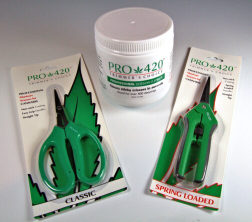 PRO 420 Scissors and Cleaning Solution