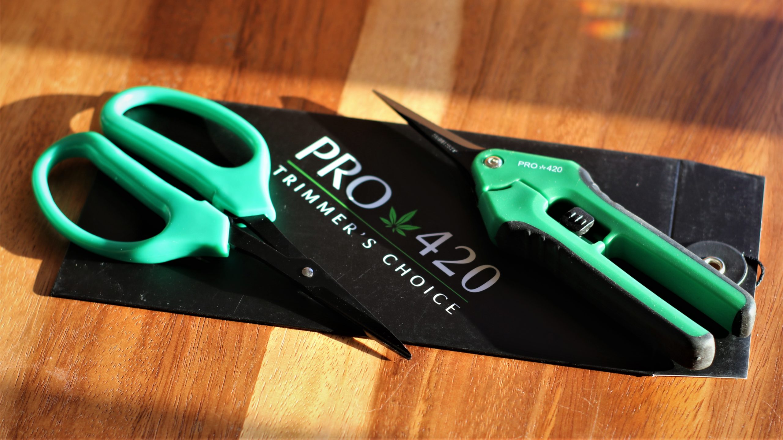PRO 420 Scissors PRO 420 Scissors - PRO 420 Trimmer's Choice