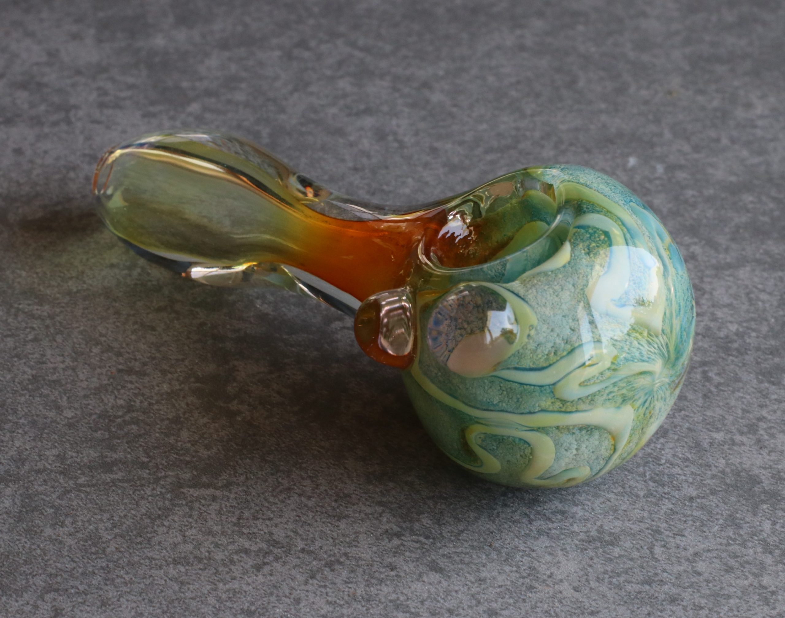 How glass pipes are made