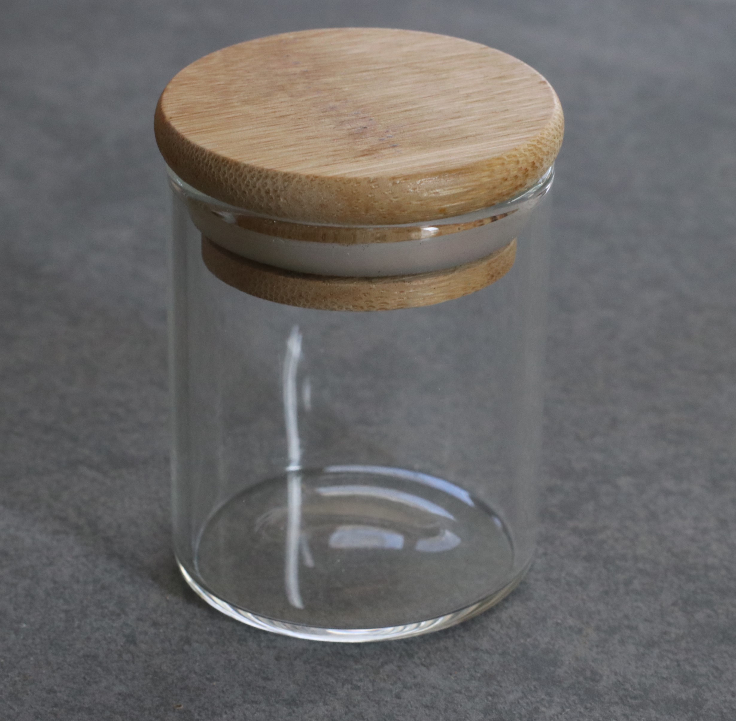Colored Glass Jar With Bamboo Lid - For Light Sleepers
