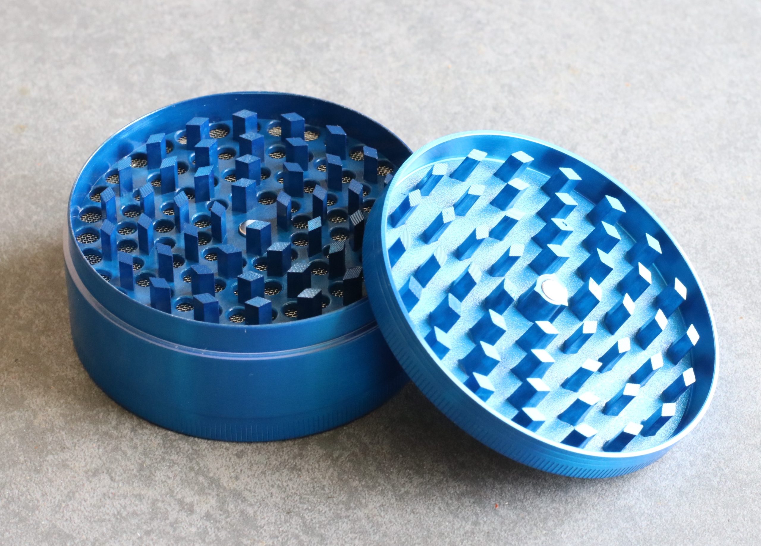 3 Piece Assorted Magnetic Plastic Grinders for Weed